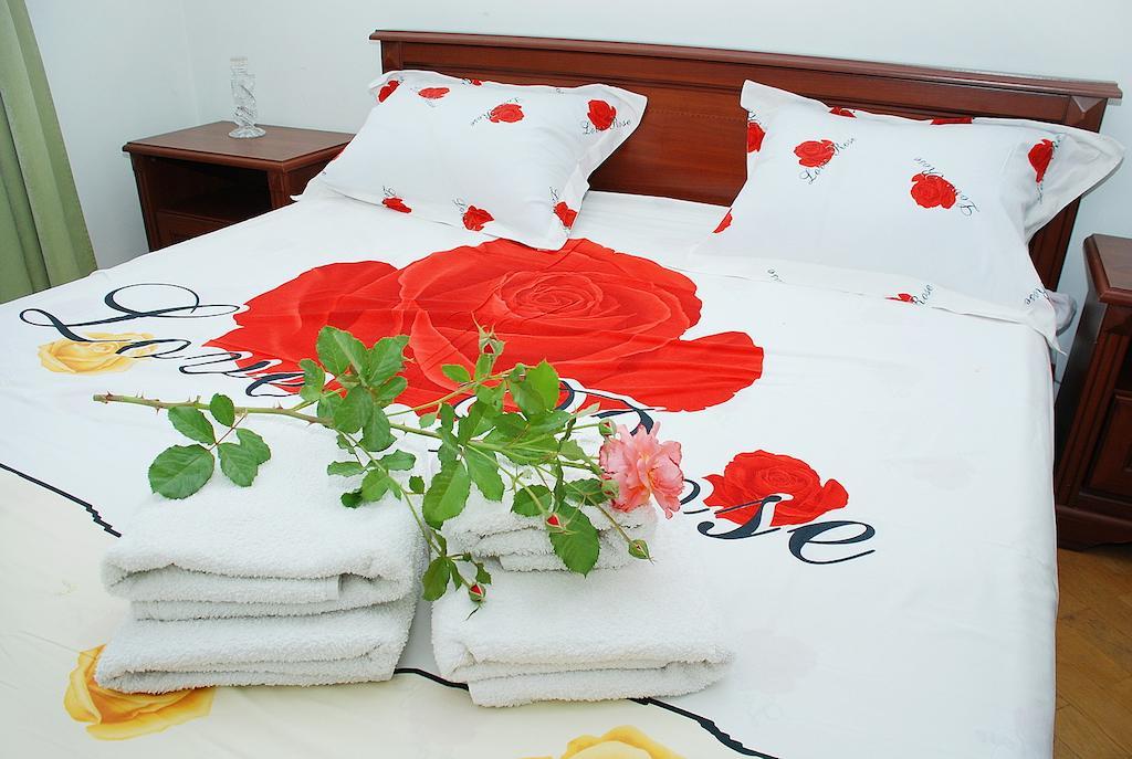 Rentday Apartments - Kiev Extérieur photo
